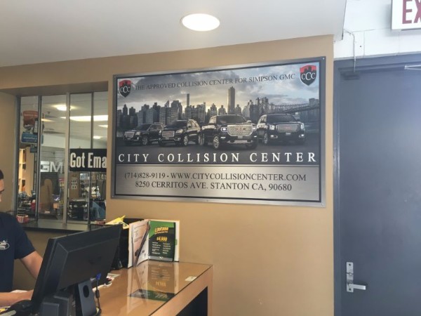 Signs for auto collision centers in Orange County CA