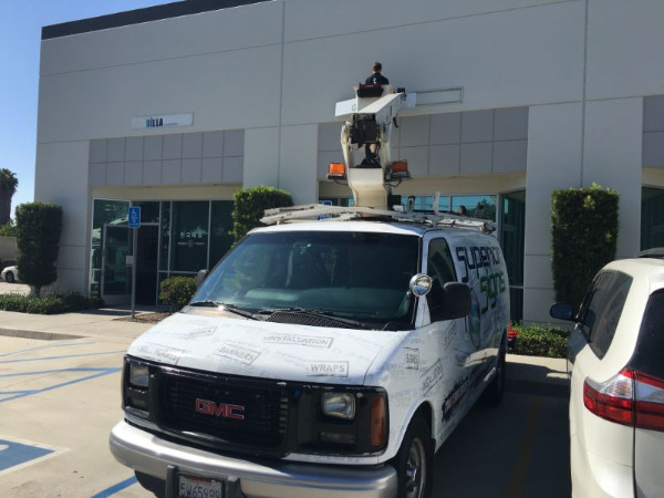 Signage Removal for property management companies in Orange County CA