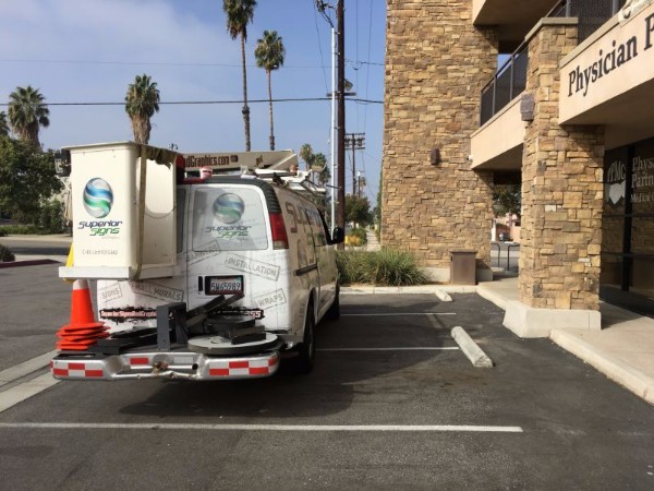 Building sign removals in Los Angeles County