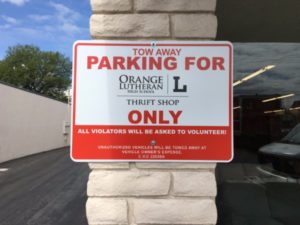 Parking lot signs for retail stores in Orange County CA